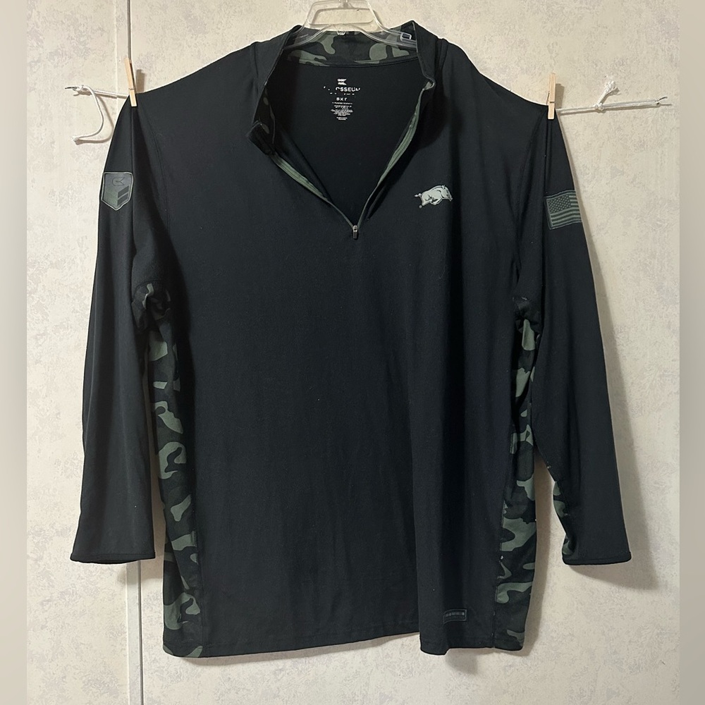 Colosseum Arkansas Razorbacks OHT Black Zippered Pullover With Camo Accents